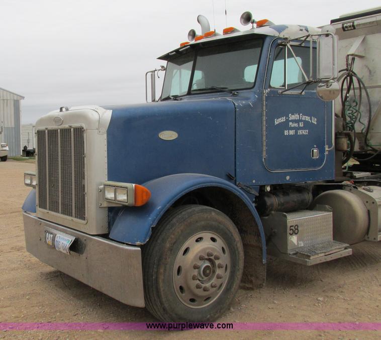 image for item K5754 1994 Peterbilt 378 semi truck