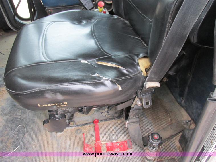 image for item K5754 1994 Peterbilt 378 semi truck