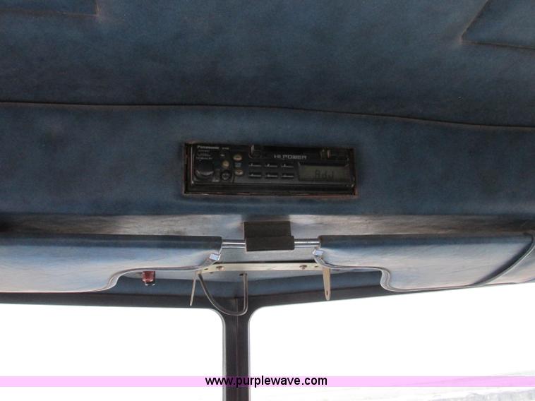 image for item K5754 1994 Peterbilt 378 semi truck