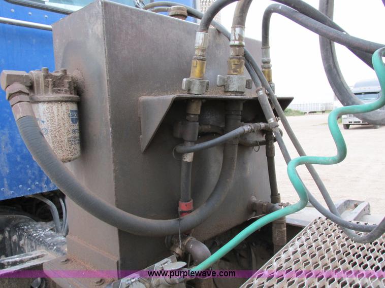 image for item K5754 1994 Peterbilt 378 semi truck