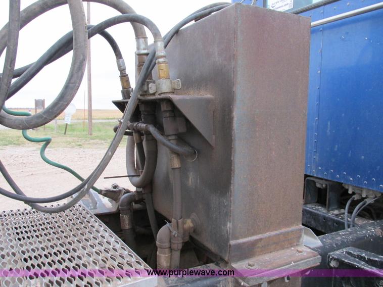 image for item K5754 1994 Peterbilt 378 semi truck