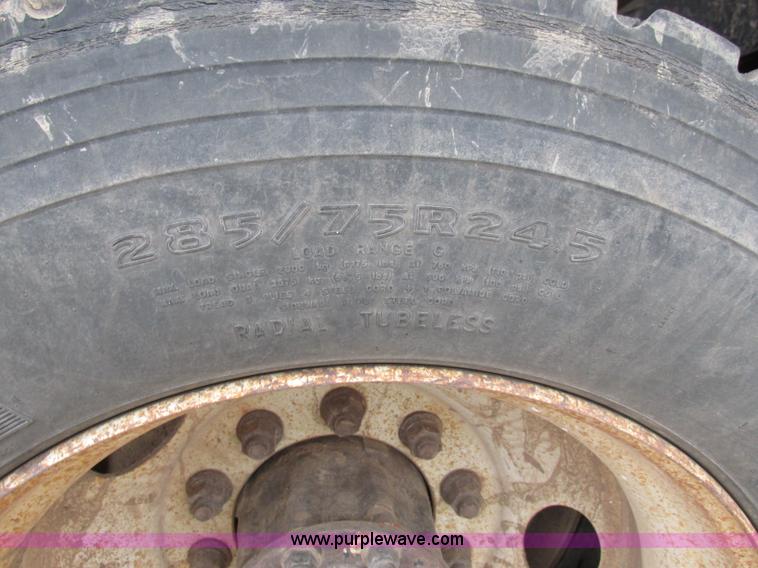 image for item K5754 1994 Peterbilt 378 semi truck