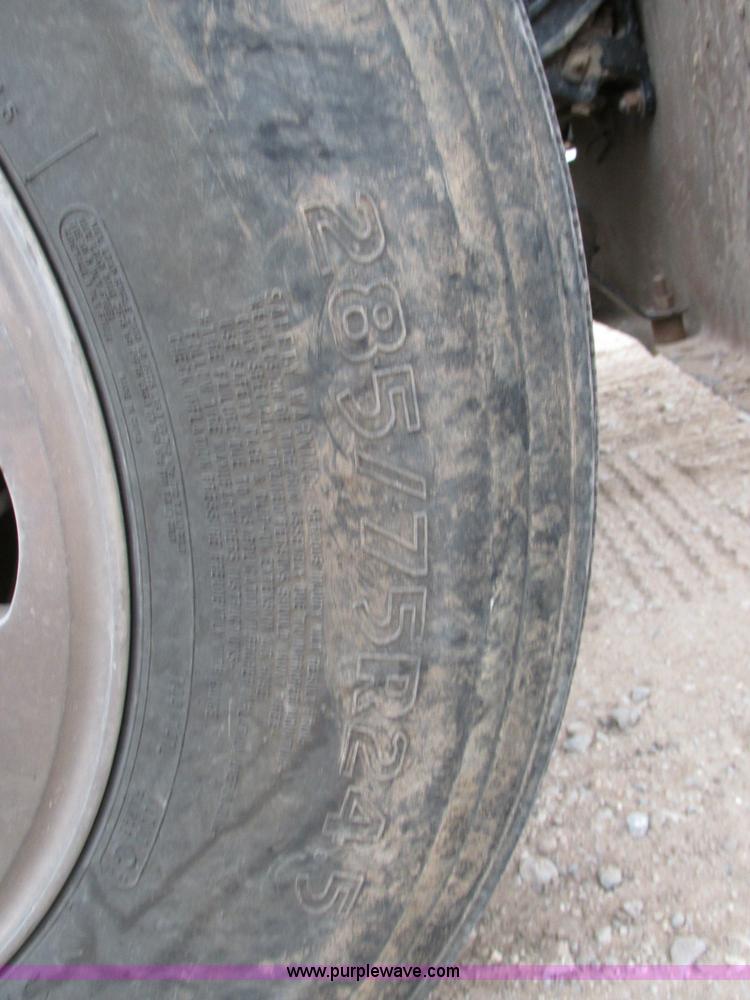 image for item K5754 1994 Peterbilt 378 semi truck