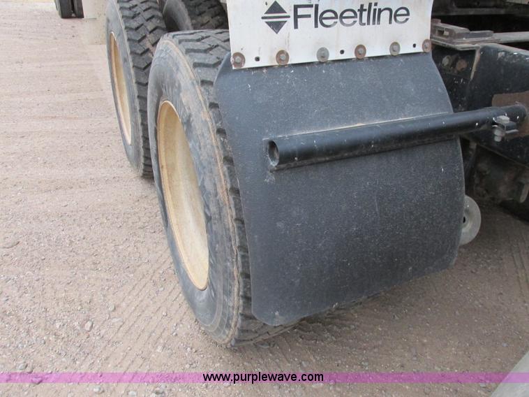 image for item K5754 1994 Peterbilt 378 semi truck