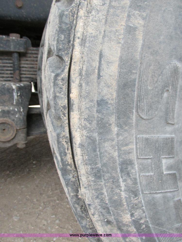 image for item K5754 1994 Peterbilt 378 semi truck