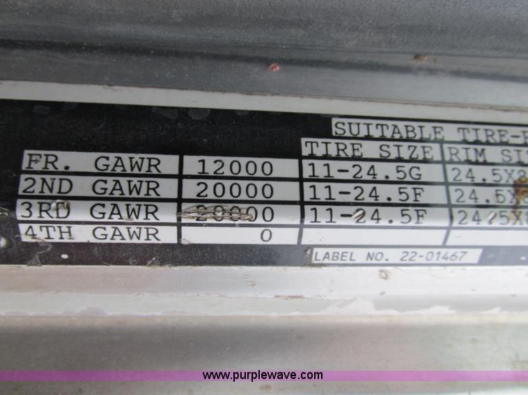 image for item K5754 1994 Peterbilt 378 semi truck