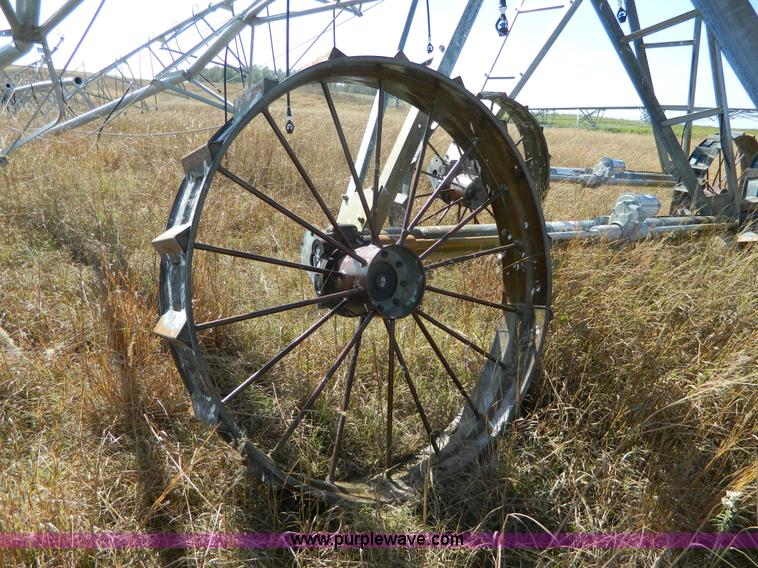 image for item K8214 2015 Valley irrigation tower system