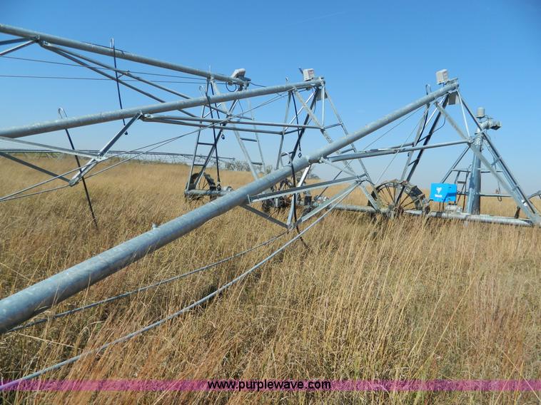 image for item K8214 2015 Valley irrigation tower system