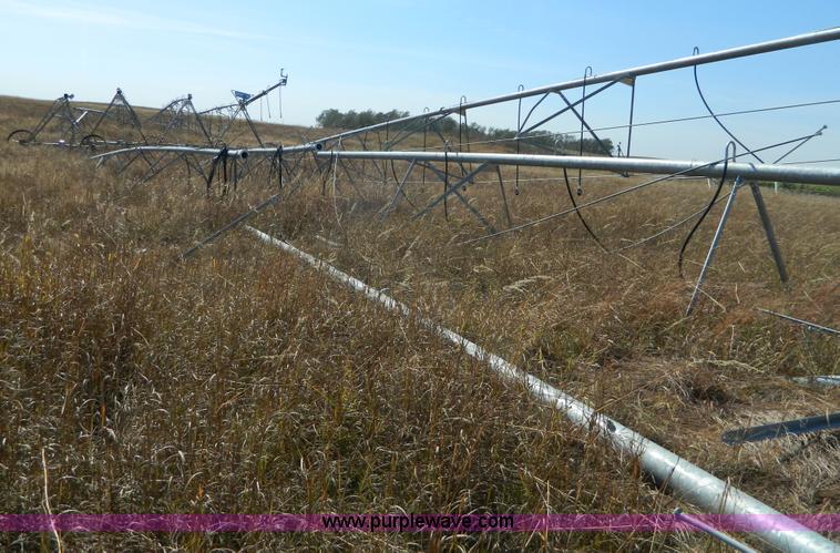 image for item K8214 2015 Valley irrigation tower system