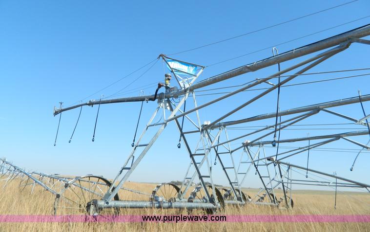 image for item K8214 2015 Valley irrigation tower system