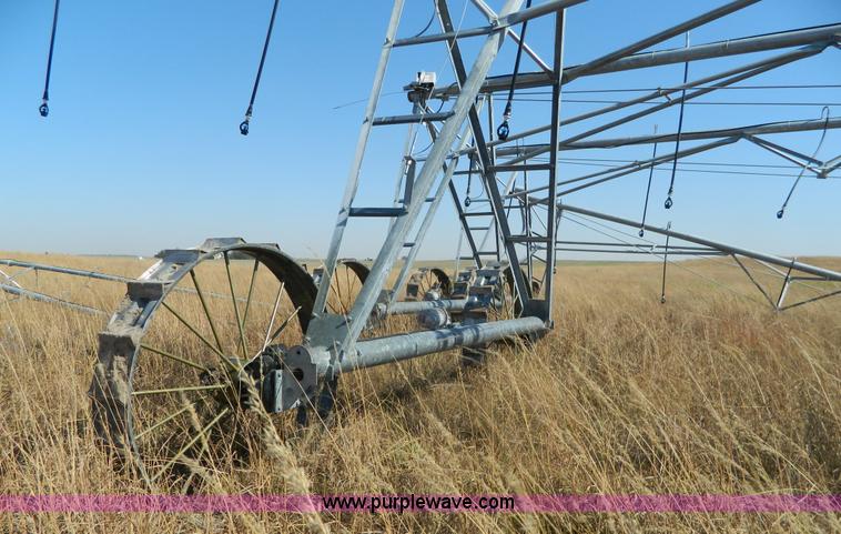image for item K8214 2015 Valley irrigation tower system