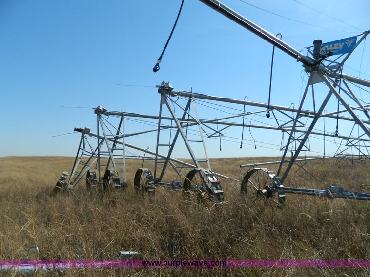 image for item K8214 2015 Valley irrigation tower system