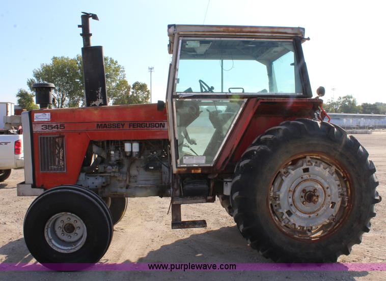image for item L2289 1984 Massey-Ferguson 3545 tractor