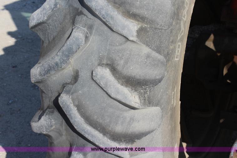 image for item L2289 1984 Massey-Ferguson 3545 tractor