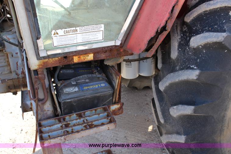 image for item L2289 1984 Massey-Ferguson 3545 tractor