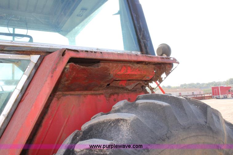 image for item L2289 1984 Massey-Ferguson 3545 tractor