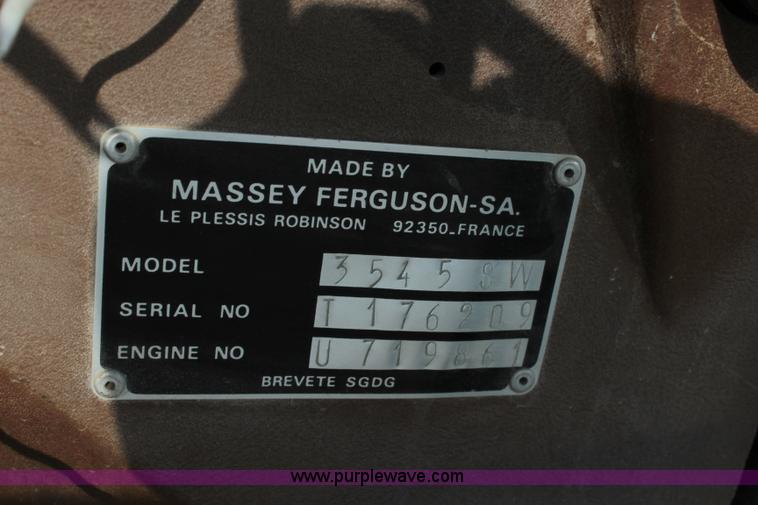 image for item L2289 1984 Massey-Ferguson 3545 tractor