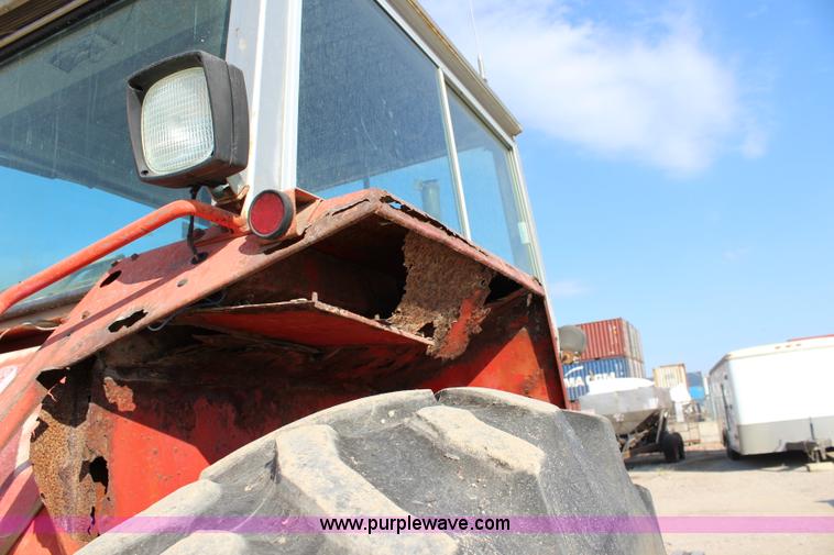 image for item L2289 1984 Massey-Ferguson 3545 tractor