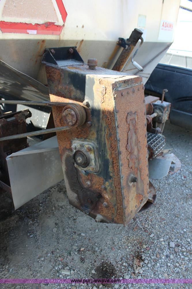 image for item L2470 Stainless steel fertilizer spreader