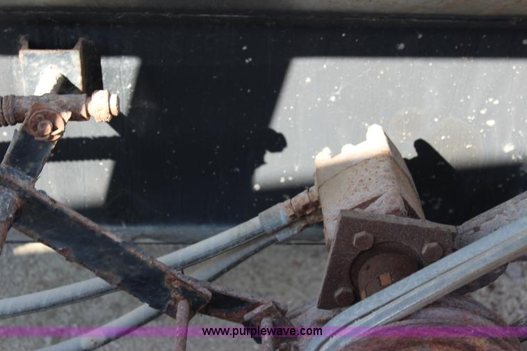 image for item L2470 Stainless steel fertilizer spreader