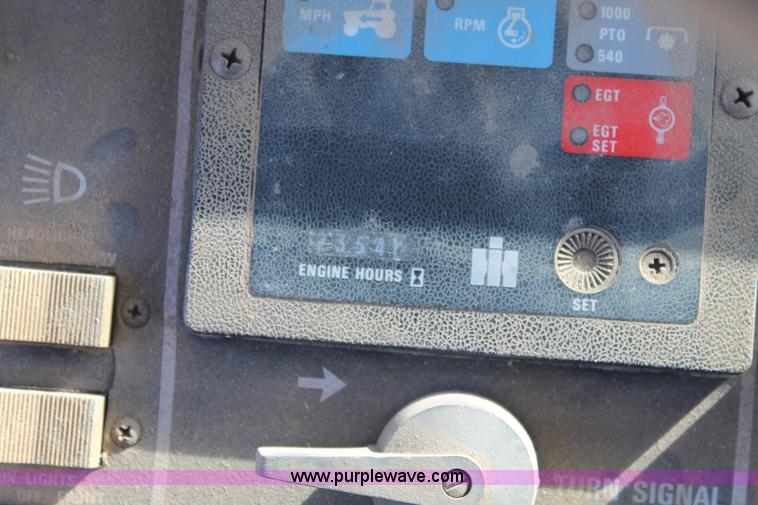 image for item L4422 1979 International 3588 MFWD tractor