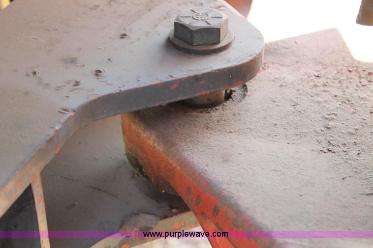 image for item L4422 1979 International 3588 MFWD tractor