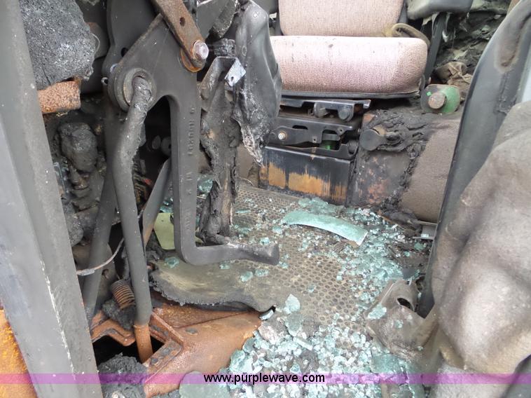 image for item L5098 1994 John Deere 4760 tractor