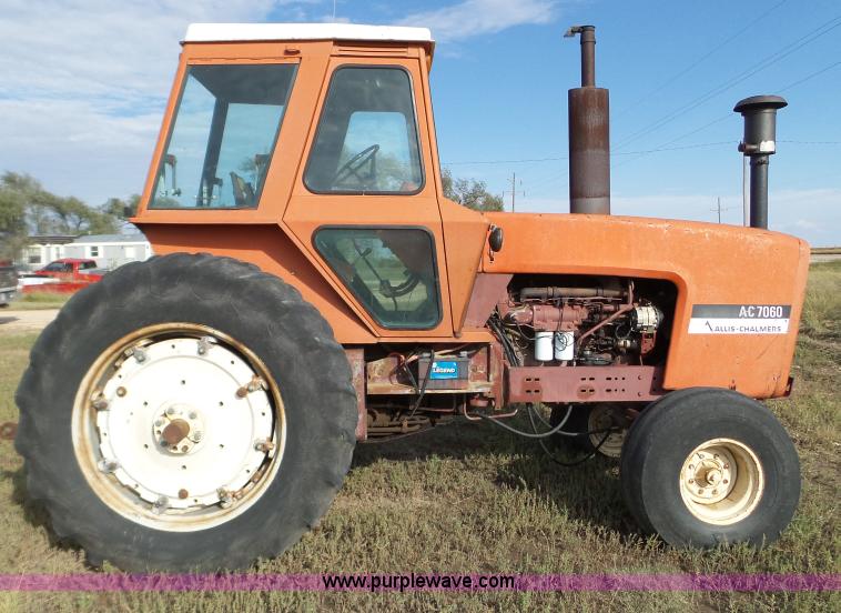 image for item L5110 1976 Allis Chalmers 7060 tractor