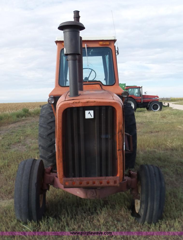 image for item L5110 1976 Allis Chalmers 7060 tractor