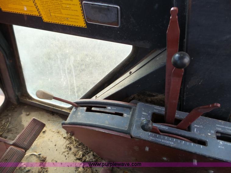 image for item L5110 1976 Allis Chalmers 7060 tractor