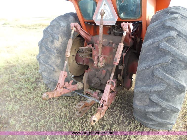 image for item L5110 1976 Allis Chalmers 7060 tractor