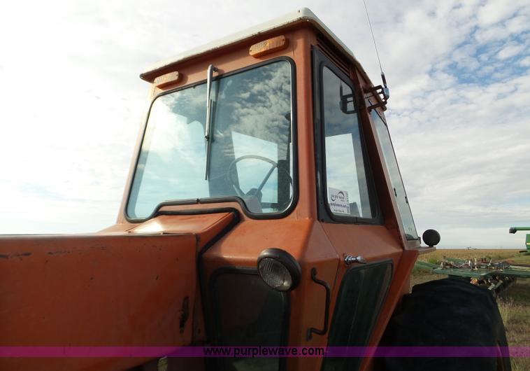 image for item L5110 1976 Allis Chalmers 7060 tractor