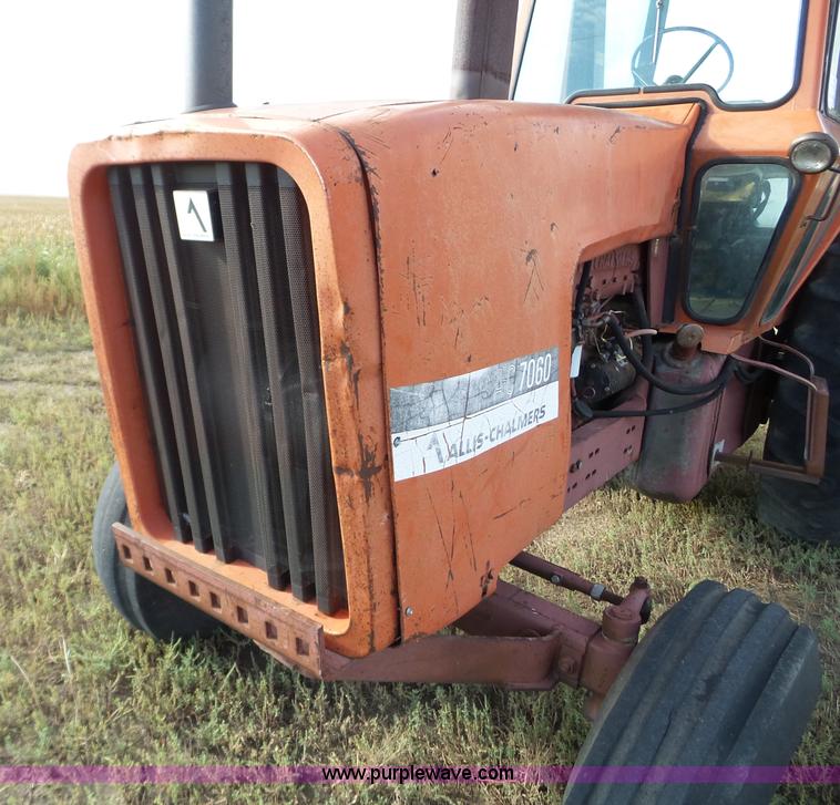 image for item L5110 1976 Allis Chalmers 7060 tractor
