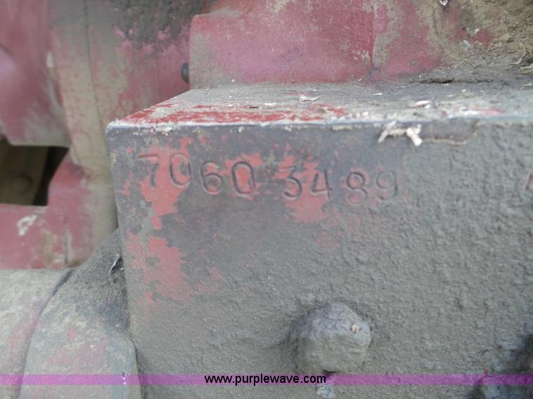 image for item L5110 1976 Allis Chalmers 7060 tractor