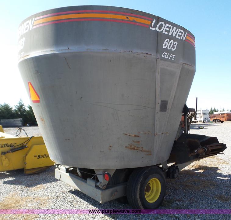 image for item L5117 2000 Loewen 603 vertical mixer