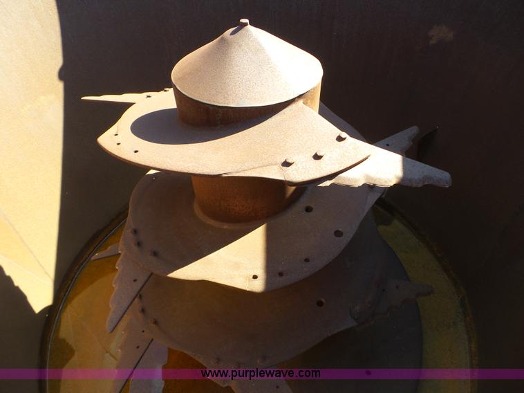 image for item L5117 2000 Loewen 603 vertical mixer