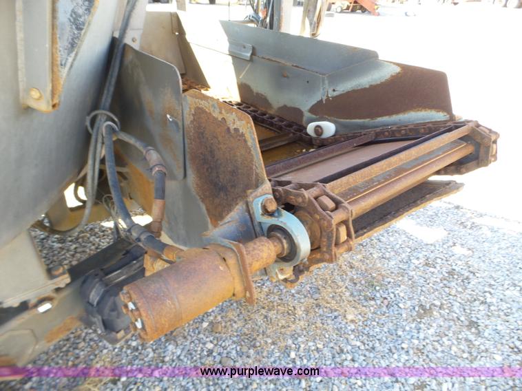 image for item L5117 2000 Loewen 603 vertical mixer