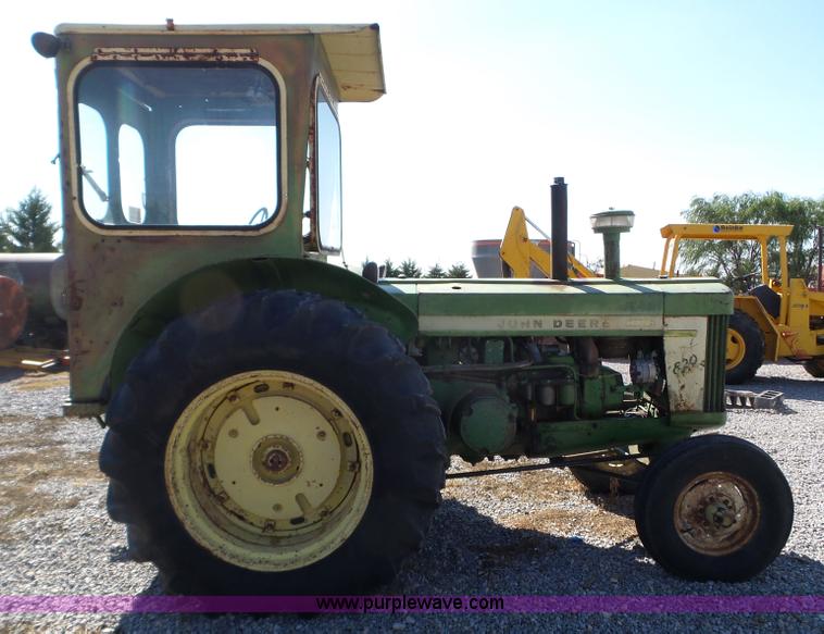 image for item L5118 1957 John Deere 820 tractor