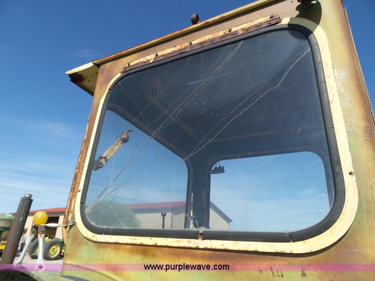 image for item L5118 1957 John Deere 820 tractor