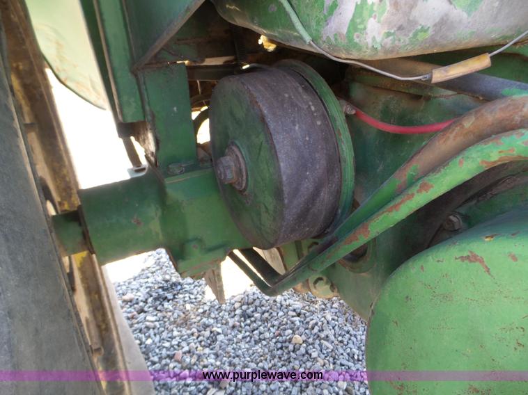 image for item L5118 1957 John Deere 820 tractor