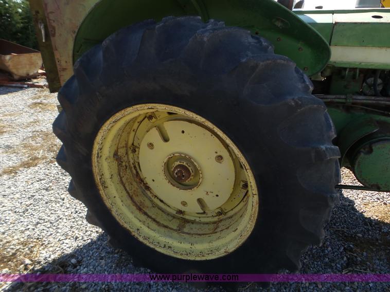 image for item L5118 1957 John Deere 820 tractor