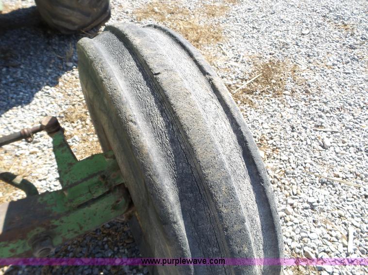 image for item L5118 1957 John Deere 820 tractor