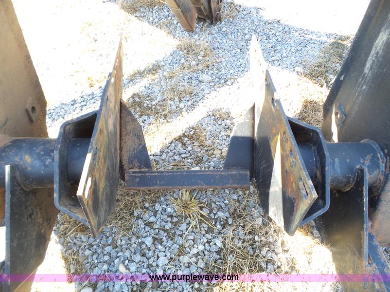 image for item L5119 Farm Hand XL1140 loader