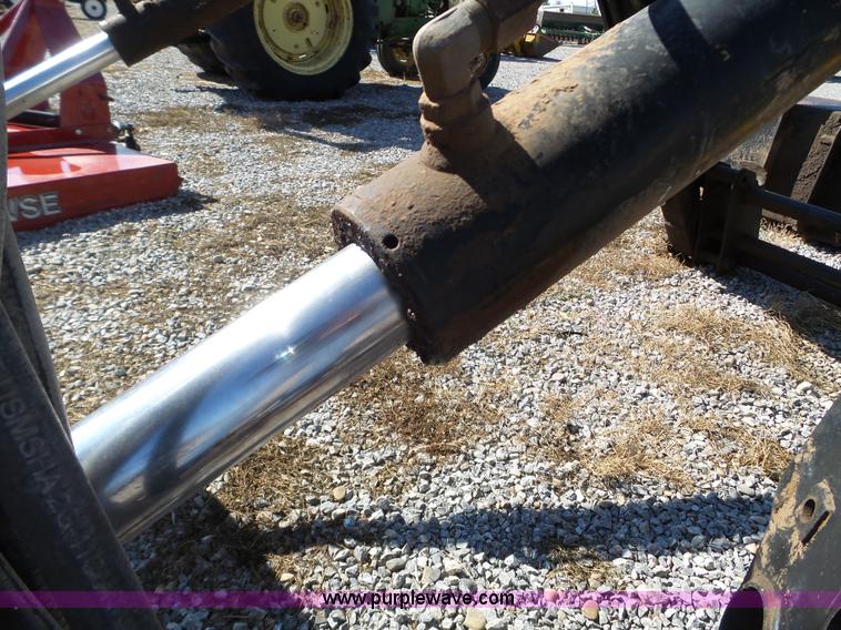 image for item L5119 Farm Hand XL1140 loader