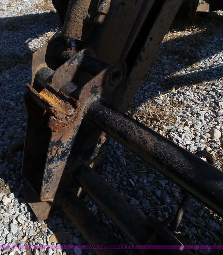 image for item L5119 Farm Hand XL1140 loader