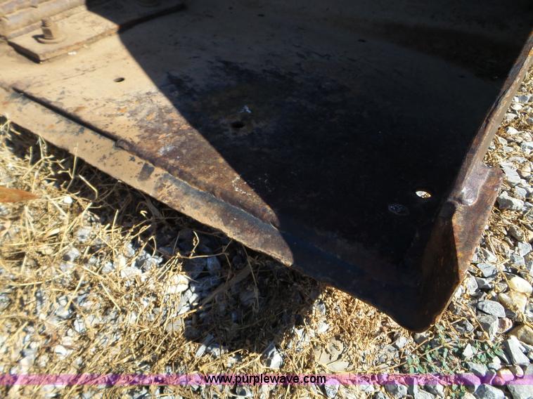 image for item L5119 Farm Hand XL1140 loader