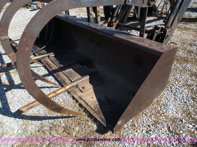 image for item L5119 Farm Hand XL1140 loader