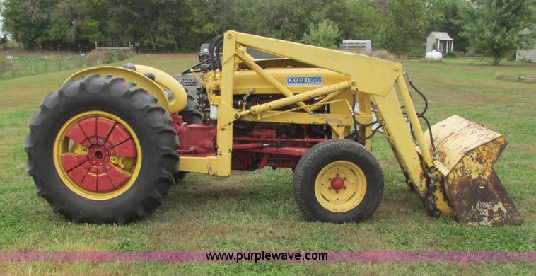 image for item L5303 Ford 4000 tractor