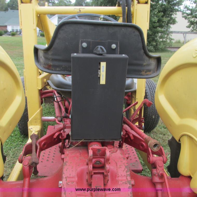 image for item L5303 Ford 4000 tractor