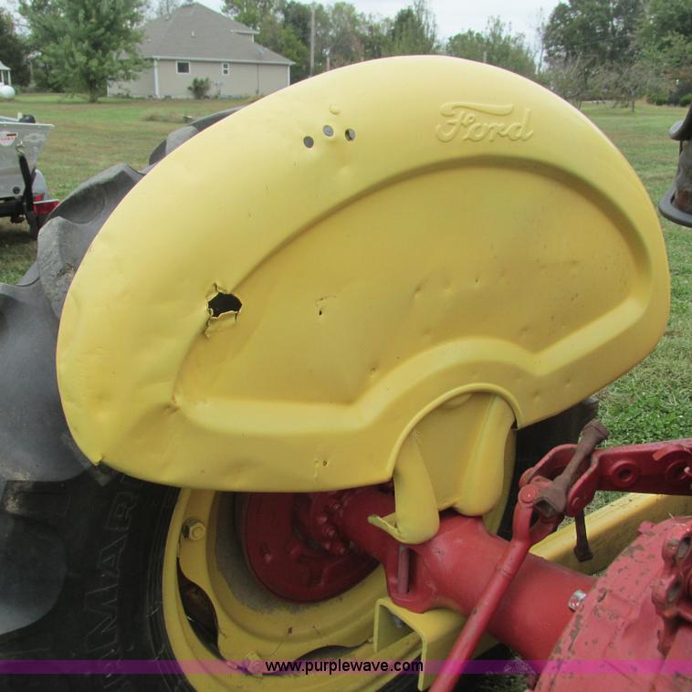 image for item L5303 Ford 4000 tractor